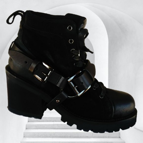 STEVEN by STEVE MADDEN 7 BLACK LEATHER BOOTS HARNESS STRAPS goth witch womens - Picture 3 of 16